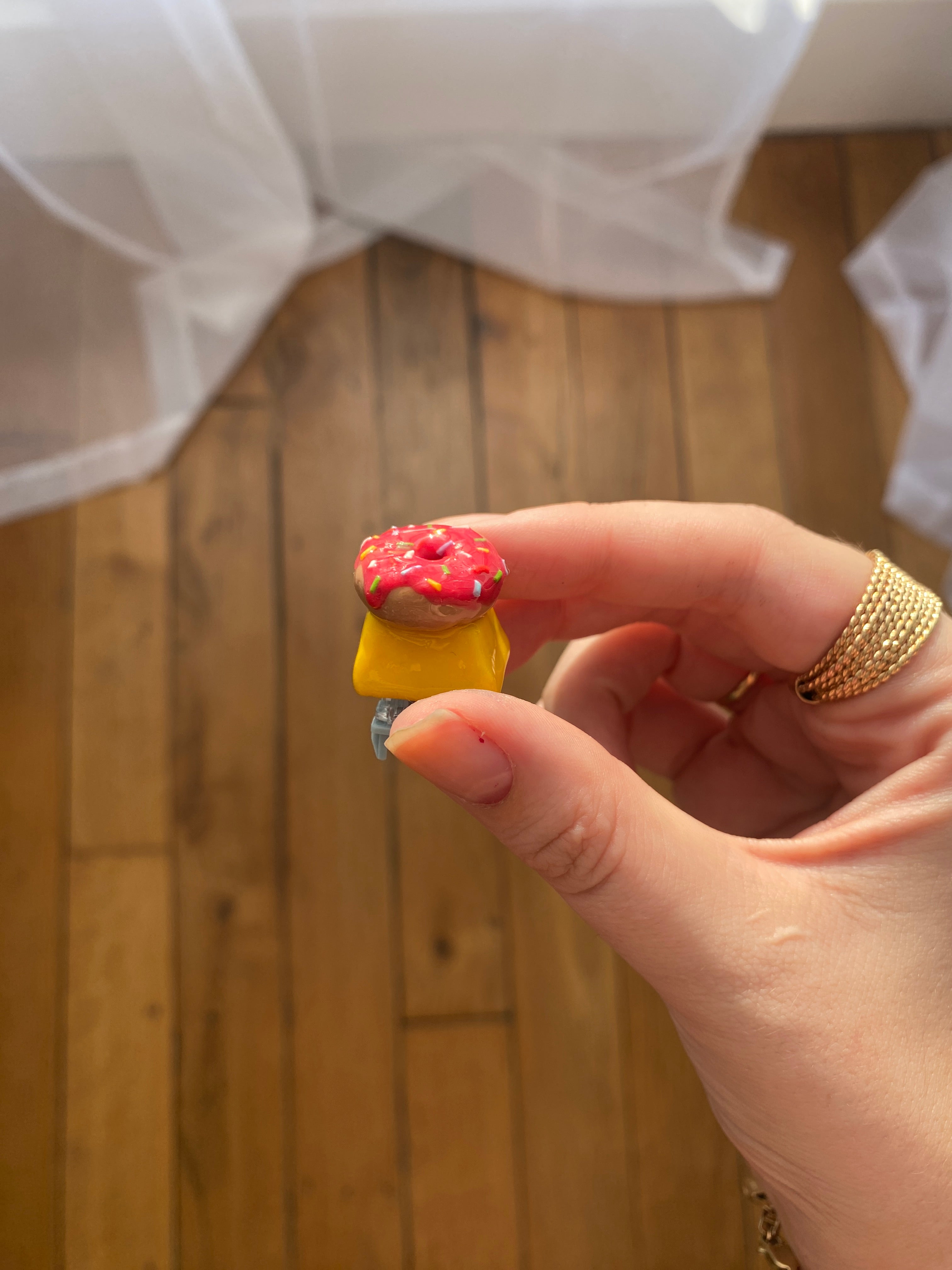 Simpsons Donut Keycap