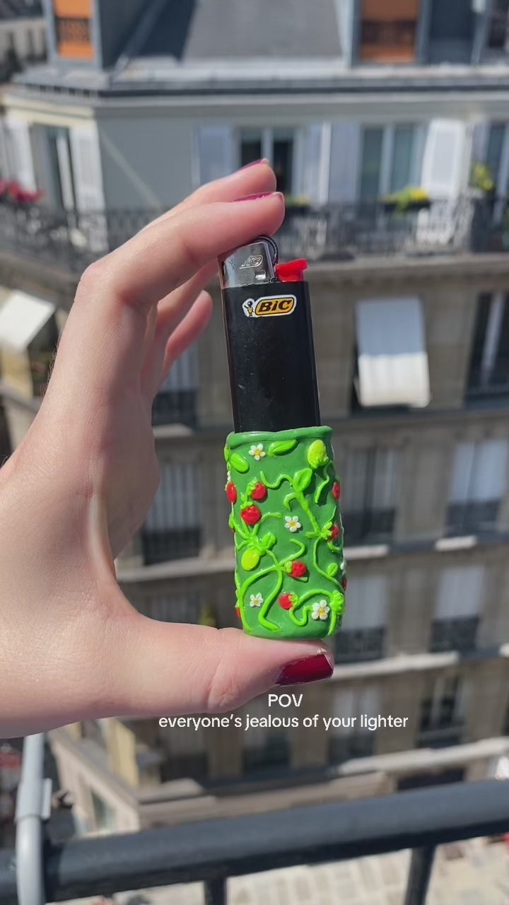 wild strawberry lighter case